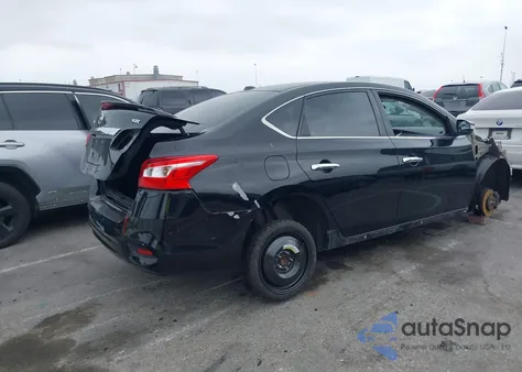 2017 Nissan Sentra Sr z USA, uszkodzony, nr VIN 3N1AB7AP5HY331762
